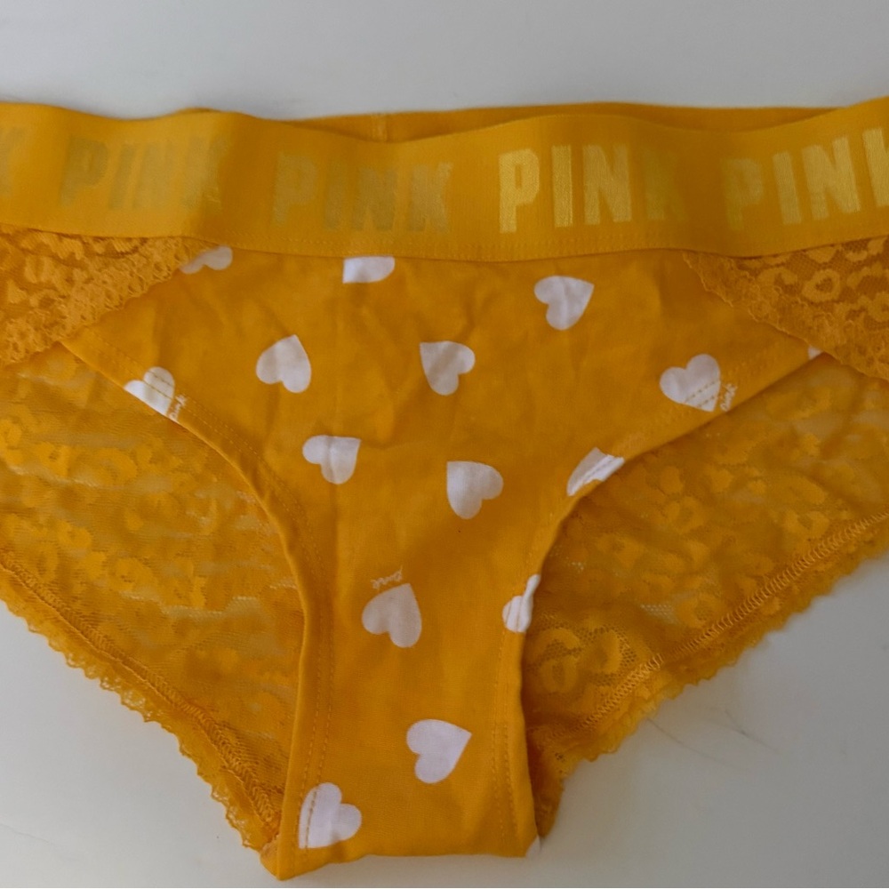 Victoria's Secret bikini panty size small lace with hearts hipster